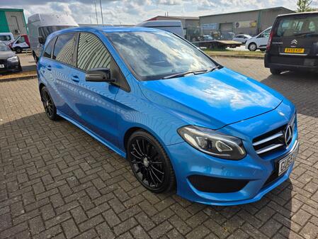 MERCEDES-BENZ